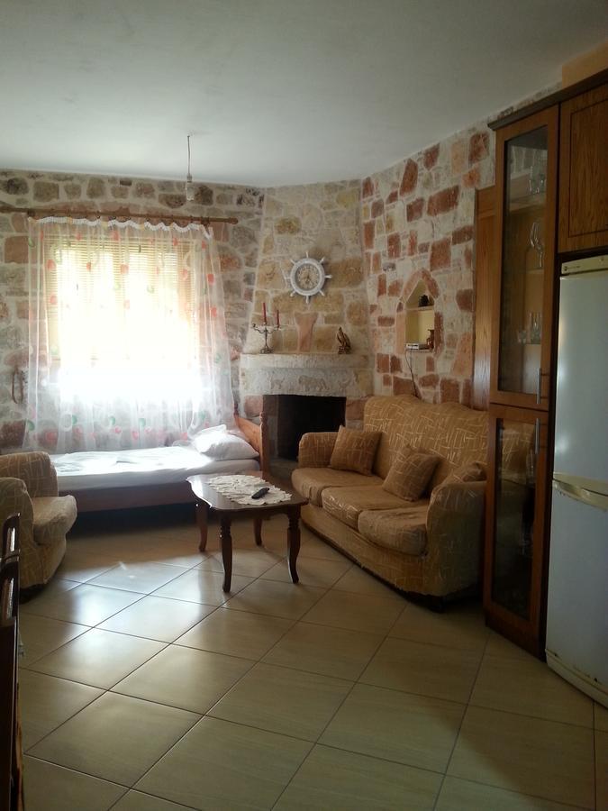 Altin skrapari guesthouse Ksamil Extérieur photo