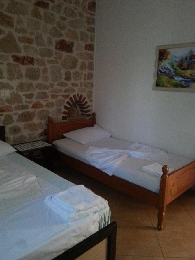 Altin skrapari guesthouse Ksamil Extérieur photo
